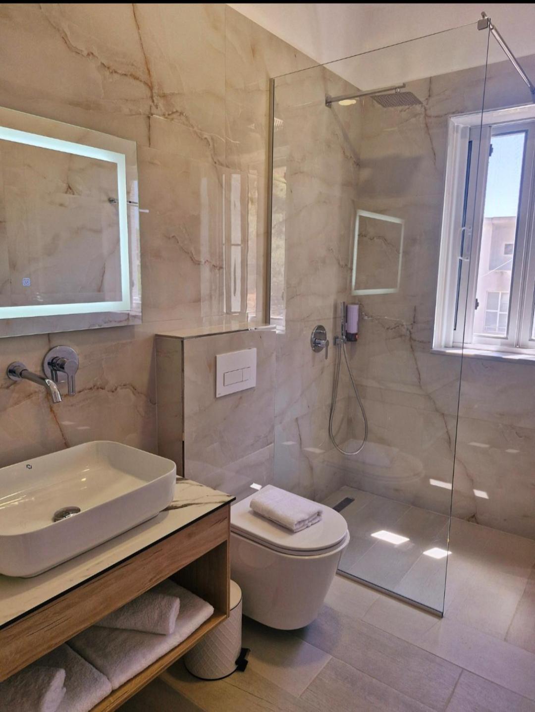 Villa Virginia Sarandë 외부 사진